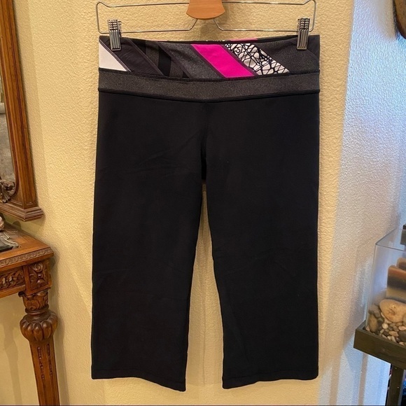 LULULEMON Women Reversible Cropped Pants Size 8 - Picture 4 of 9